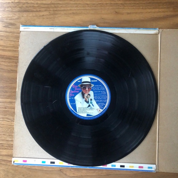 Elton John GREATEST HITS Vinyl Record 1974 MCA - Picture 9 of 12